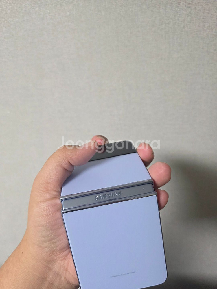 갤럭시 Z플립4 블루 256기가 팝니다--7