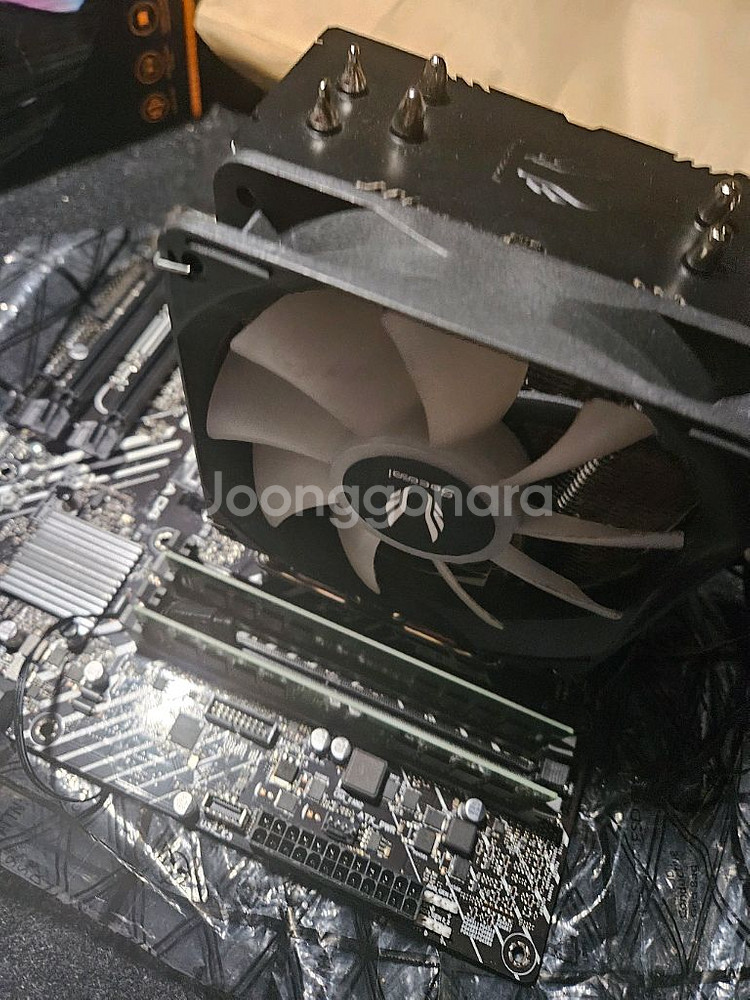 12600kf 삼성DDR4 32G B660M 쿨러--1