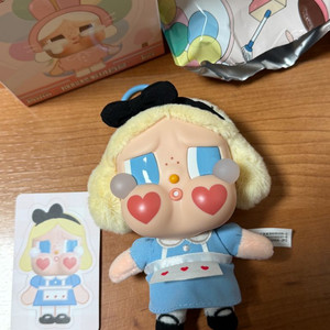 팝마트 크라잉어게인 앨리스 키링 크라이베이비