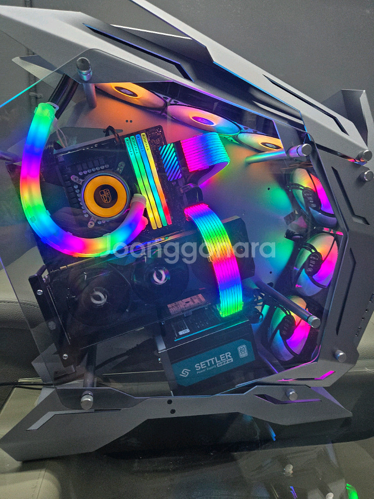 게이밍 컴퓨터본체 고가케이스 튜닝 RTX2080--1
