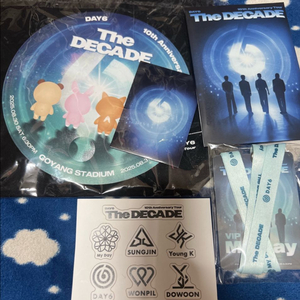 Day6 The DECADE 첫콘 굿즈