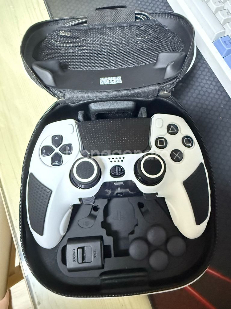 PS5 듀얼센스 엣지 판매합니다--0