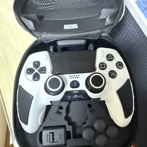 PS5 듀얼센스 엣지 판매합니다