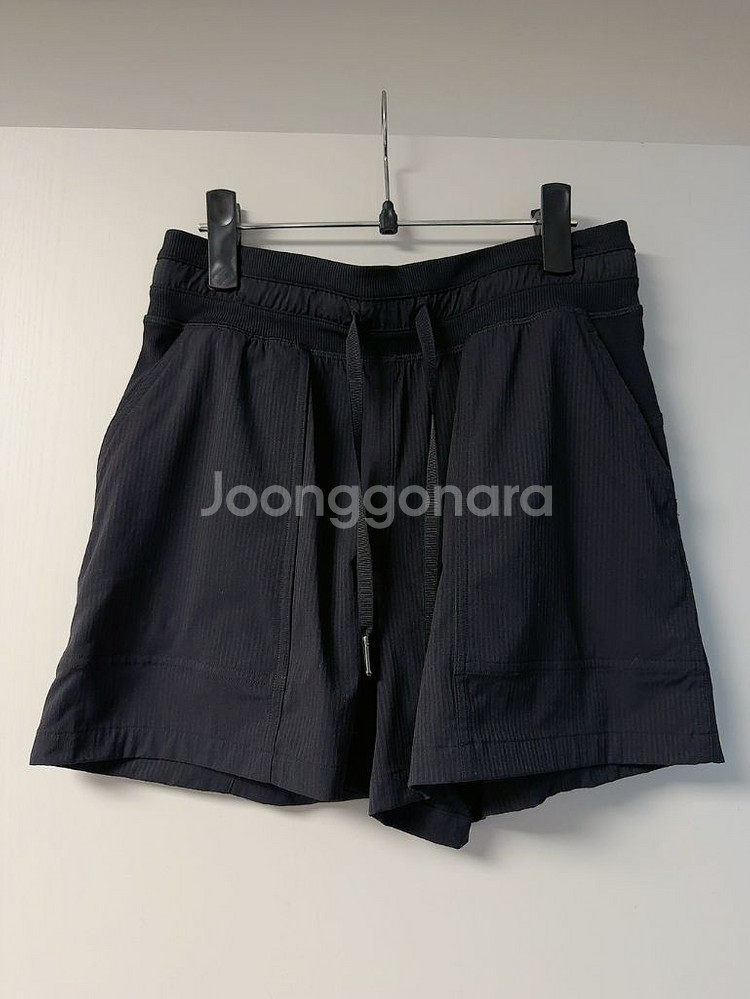 (4) lululemon 룰루레몬 쇼츠 한번 착용 블랙--1