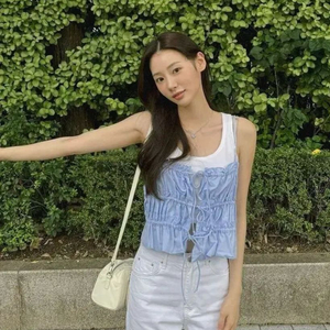 자라 끈 리본 탑