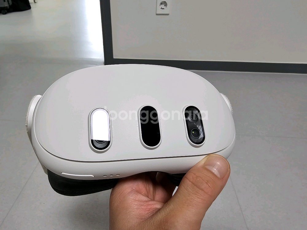 메타퀘스트3 512g VR 박스 풀셋 팝니다.--2