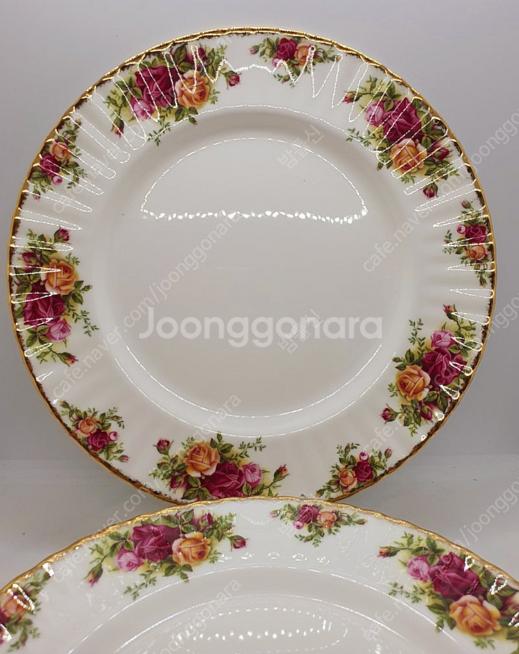 앤틱 영국산 로얄알버트 황실장미 중.대접시 개당값--4