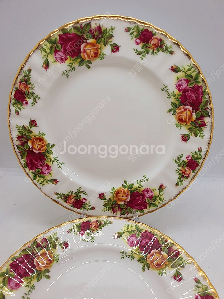 앤틱 영국산 로얄알버트 황실장미 중.대접시 개당값--8