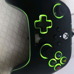powera xbox컨트롤러