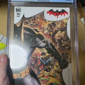 배트맨 cgc9.8 만화책 팝니다