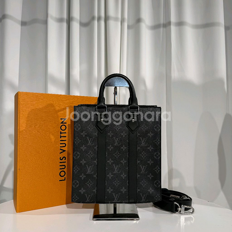 루이비통 이클립스 삭플라 토트 크로스백--0