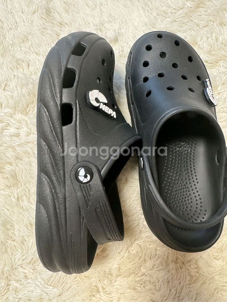 (정품)네파 크록스(250)--1