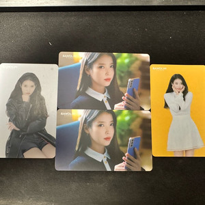 반올림피자 아이유 포토카드