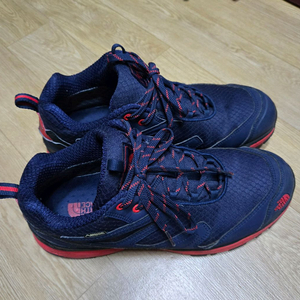 노스페이스 등산화 275