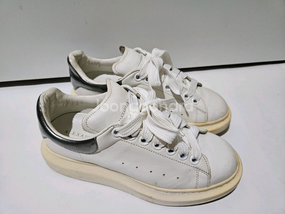 알렉산더 맥퀸 오버솔 스니커즈 36사이즈--0