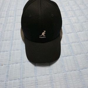 캉골 FLEXFIT 블랙 볼캡(새모자급)