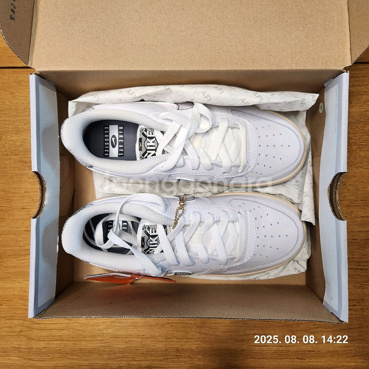 나이키 에어포스1 LV8 3 (GS) 225mm--1