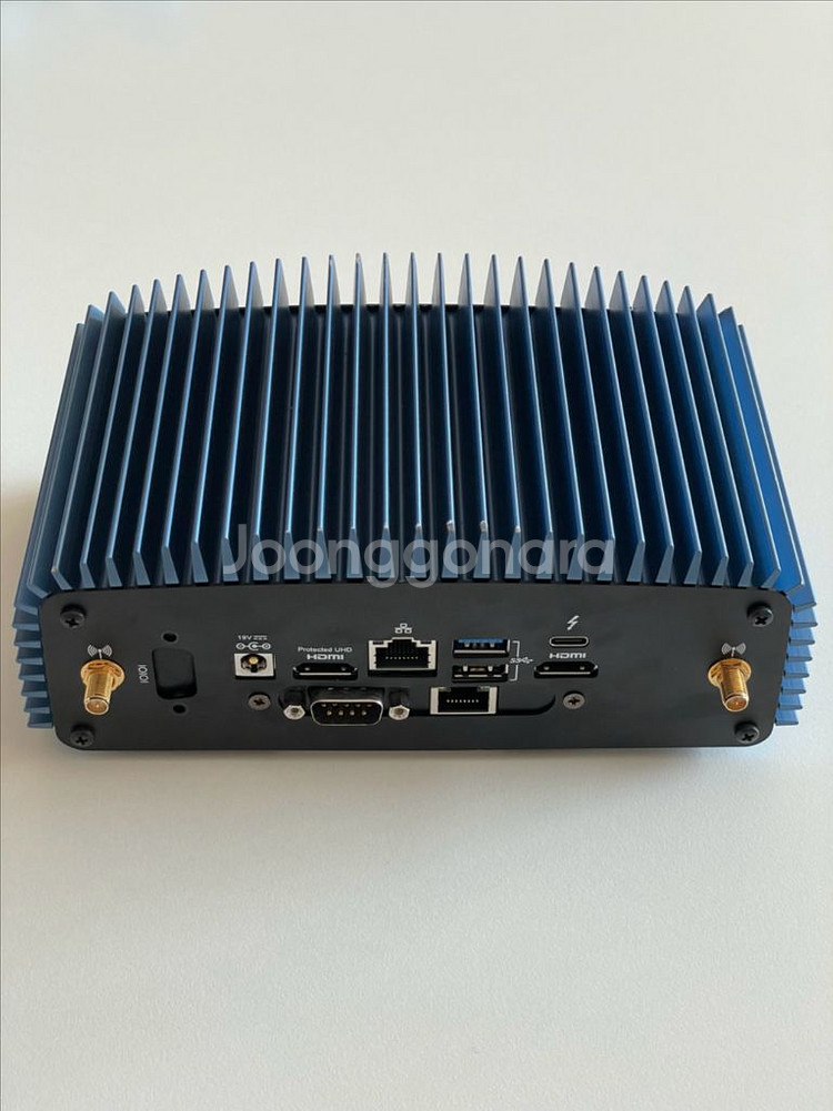 인텔 누크 미니 pc 무소음 NUC8 v5 PNFE--1