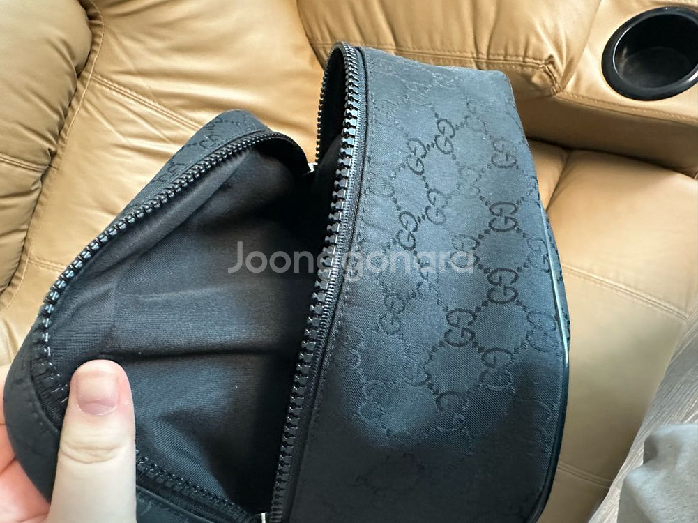구찌 GG 힙색--1