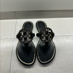 토리버치 메탈 밀러 샌들