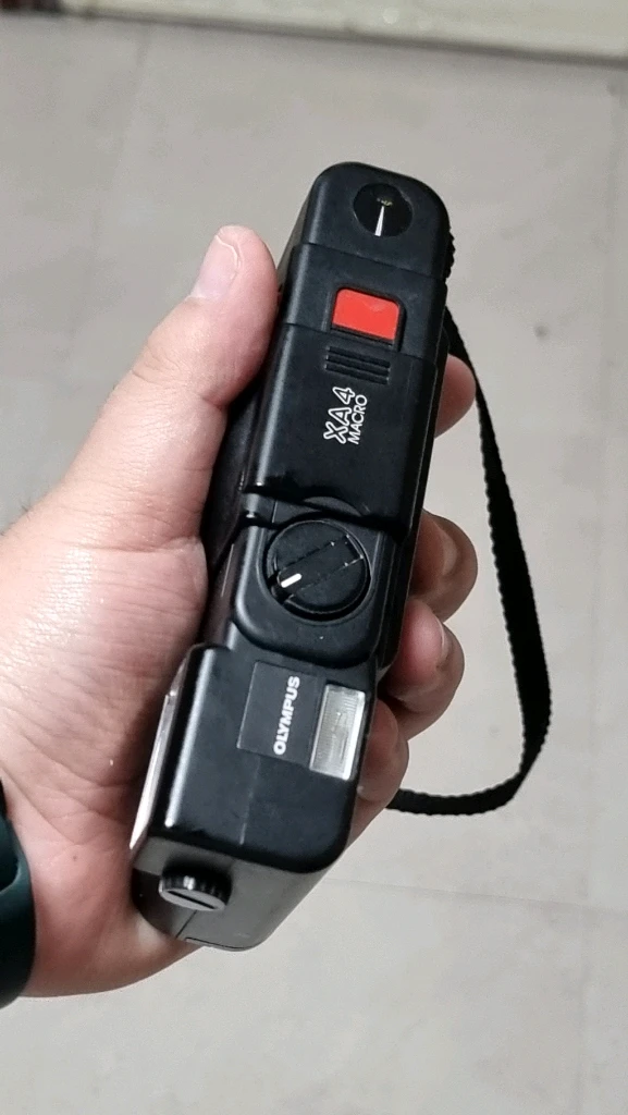 올림푸스 PEN F & XA4 카메라 (필림 카메라) 이미지