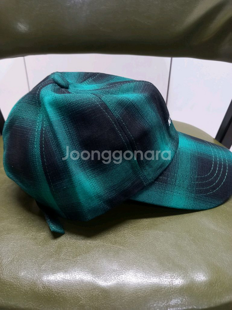 새상품 어텐션 체크 볼캡모자--5