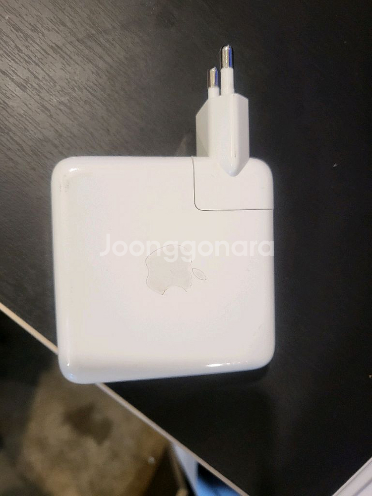 애플 USB-C 충전 어댑터--1