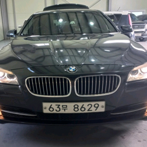 bmw 528i 2012년식 8만킬로 910만원