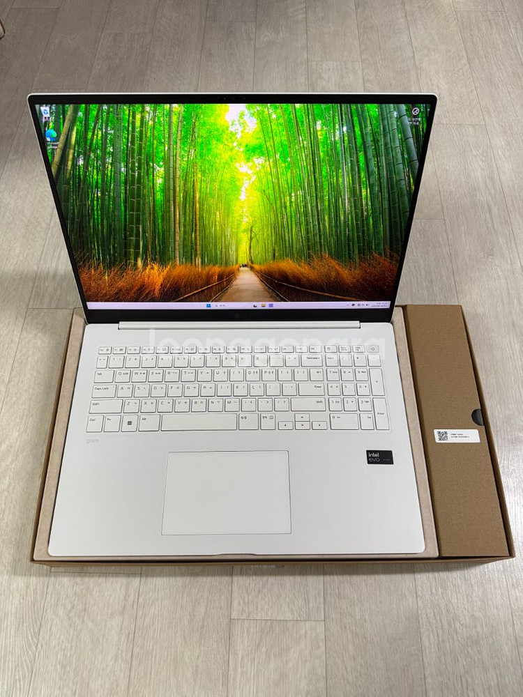 LG gram Pro 17 화이트--0