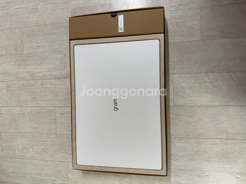 LG gram Pro 17 화이트--7
