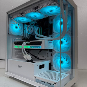 라이젠7800x3D,5070,램32g 게이밍 컴퓨터