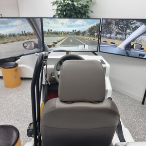 실내운전연습 시뮬레이션 / 운전 시뮬레이터