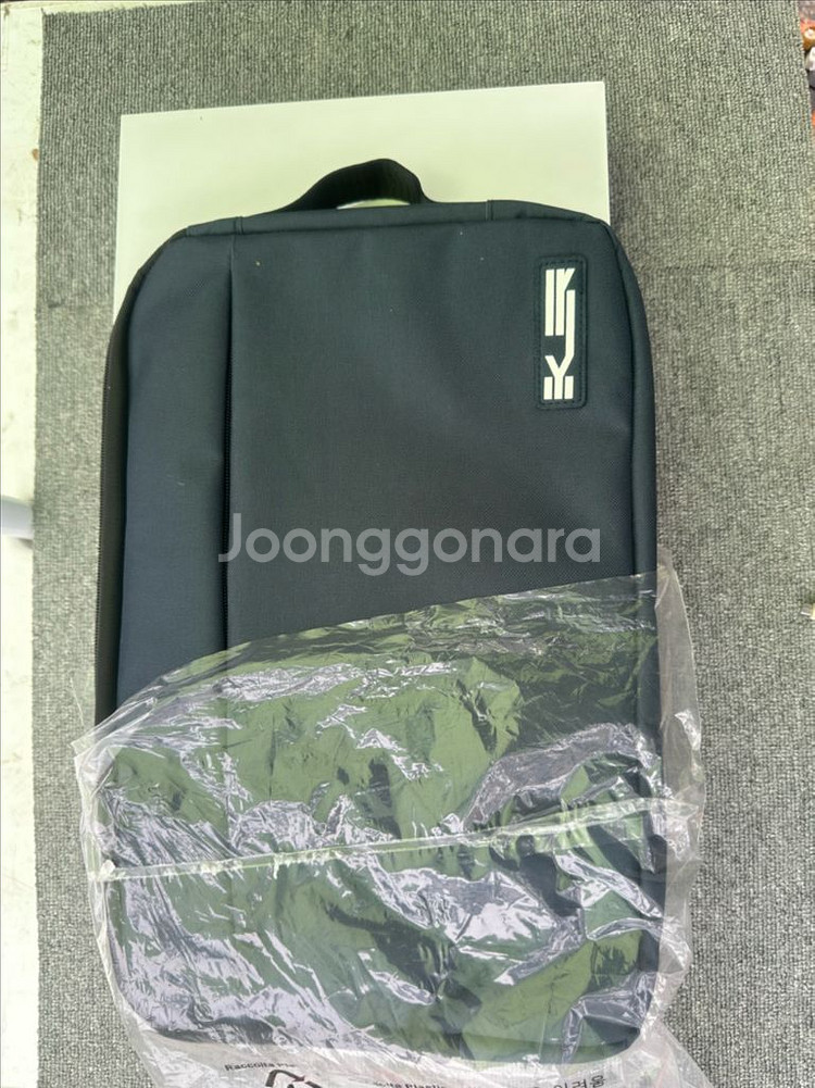 (미사용/풀박스) 에클리어16.1인치 무선 포터블모니터--9