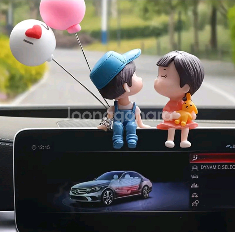 뽀뽀하는 귀여운커플--7