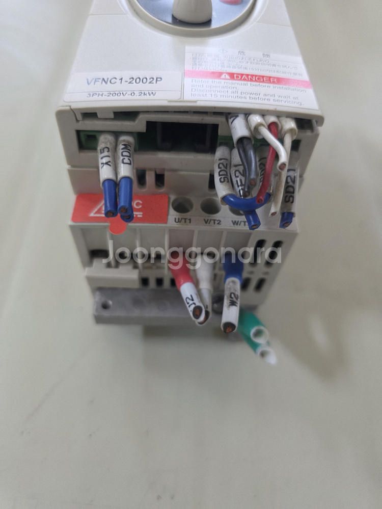 TOSHIBA 인버터 VFNC1-2002P--2