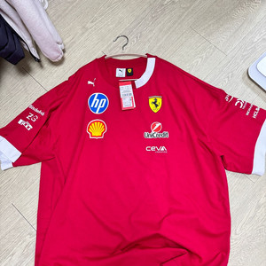 2025 F1 스쿠데리아 페라리 유니폼 2XL 팝니다