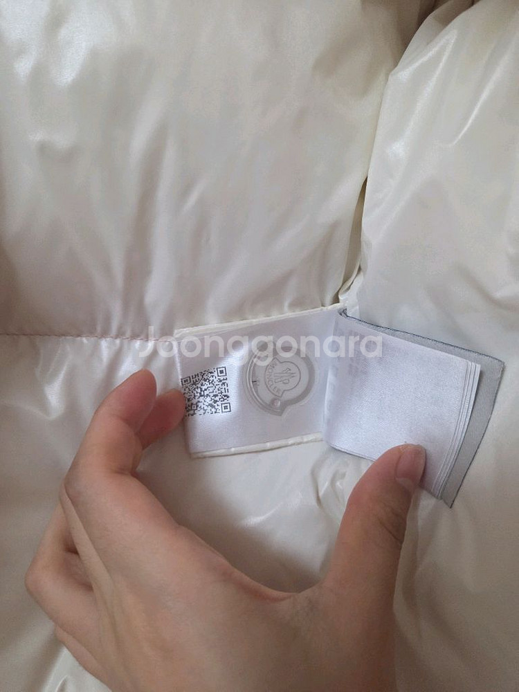 몽클레어 여성 패딩 연핑크 0사이즈--4