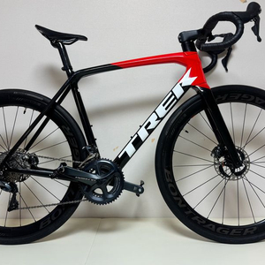 트렉 에몬다 SL6 DiskPro(휠셋, 일체형 핸들)