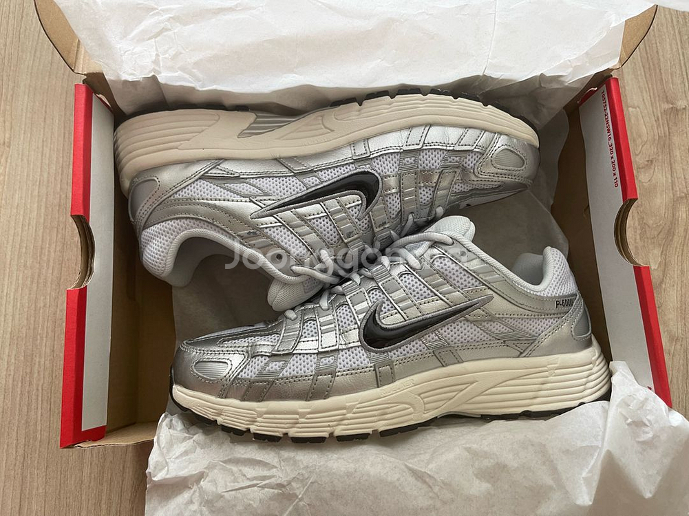 나이키 P-6000 화이트 메탈릭 실버--1