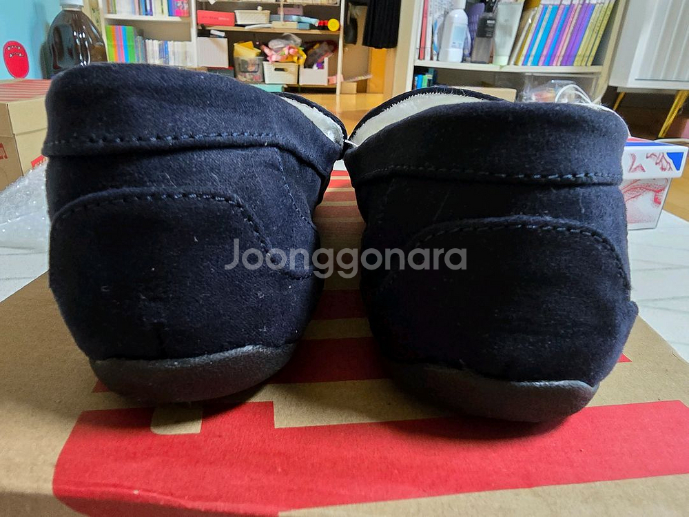 바나나리퍼블릭 양털 슬립온 s(220~230) 새상품--2
