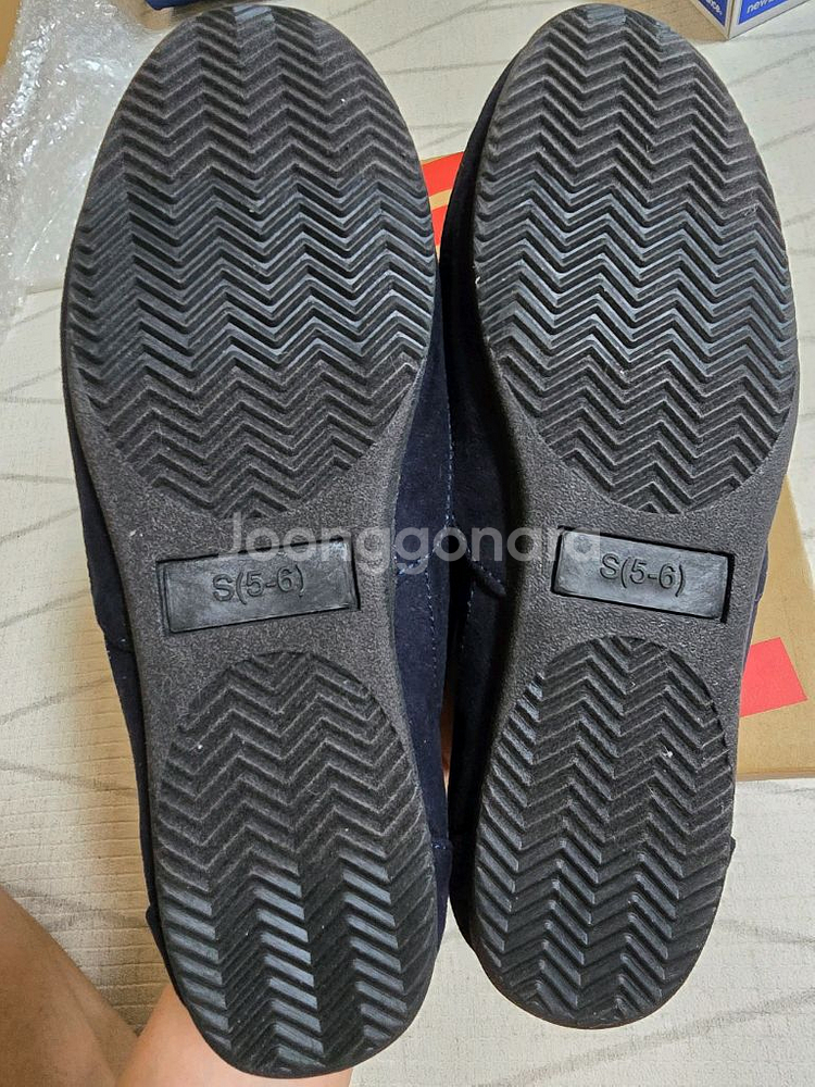 바나나리퍼블릭 양털 슬립온 s(220~230) 새상품--5