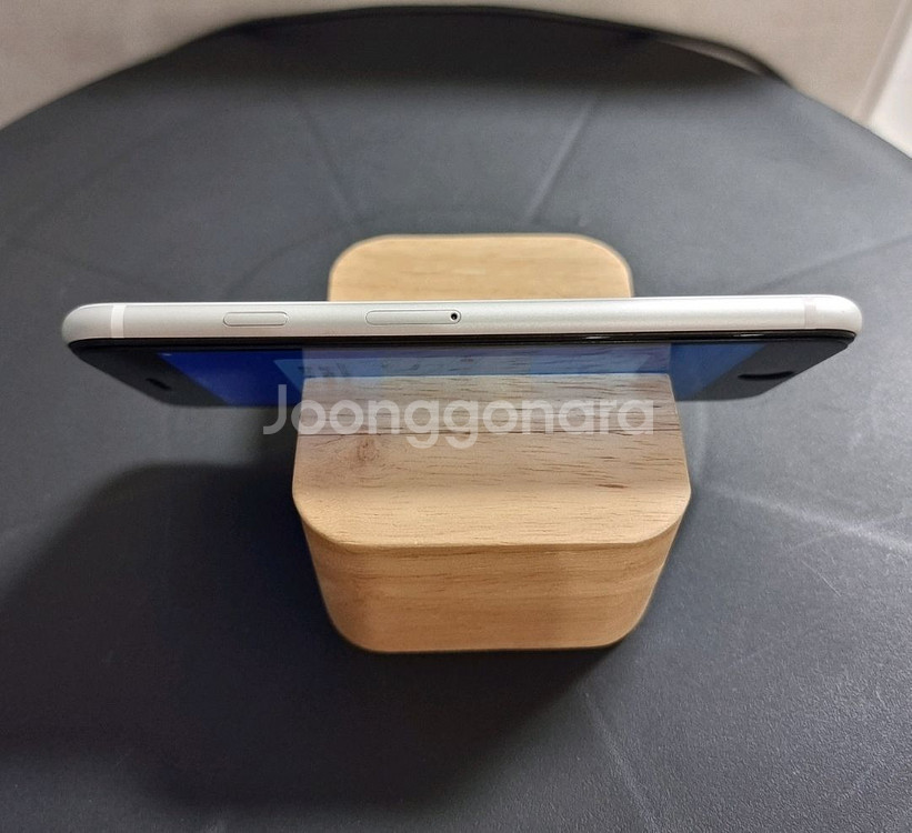 아이폰 SE2 화이트 256G 팝니다!(ALL 교체)--2