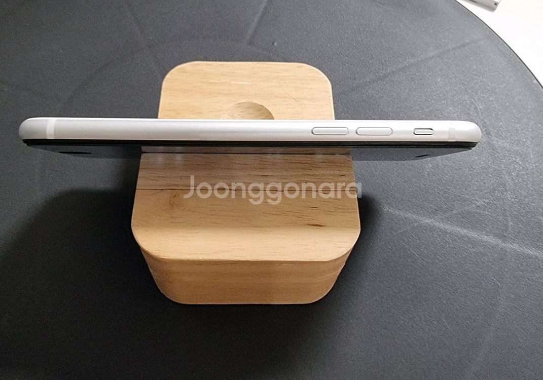 아이폰 SE2 화이트 256G 팝니다!(ALL 교체)--3