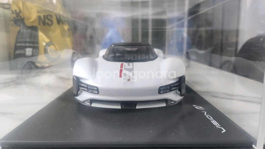 porsche vision gt 1/18--3