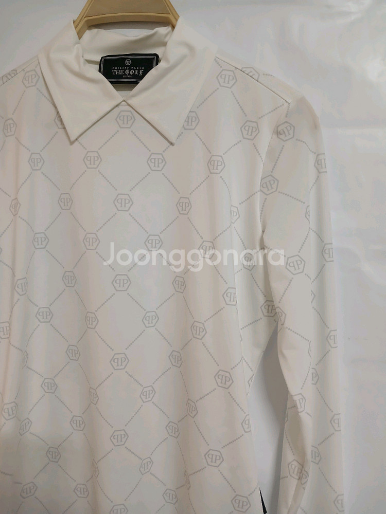 (90)필립플레인 화이트 로고 패턴 긴팔 티셔츠--2
