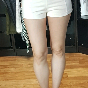 화이트 쇼츠