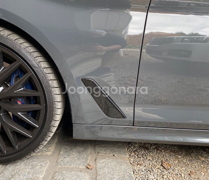 BMW 5시리즈 G30 블랙 카본 세륨그레이 에어브리더--4