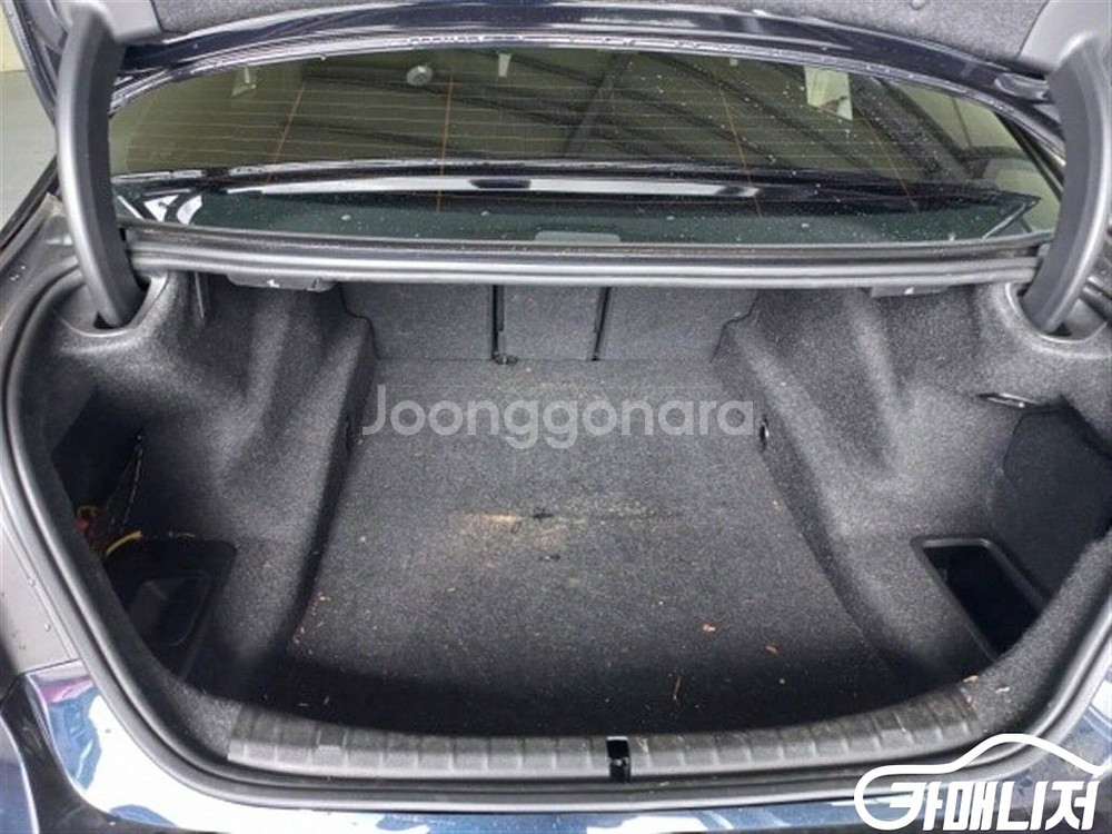 [BMW]5시리즈 (G30) 520d M 스포츠 플러스--8