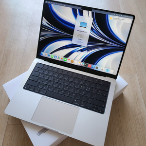 맥북프로 M3 Pro 14" 18G램 배터리100 풀박