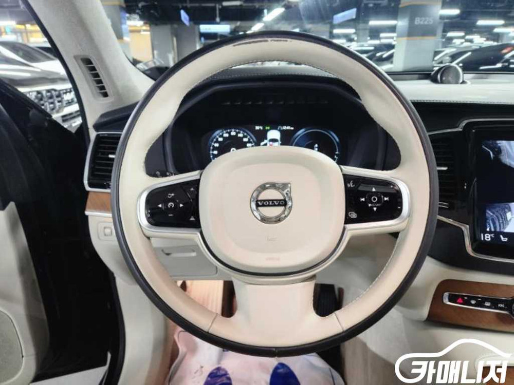 [볼보]XC90 2세대 2.0 T8 AWD 엑셀런스 ( 이미지
